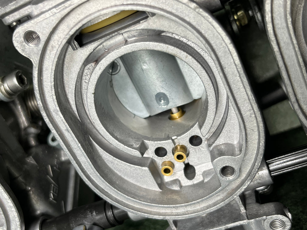 Kawasaki ZZR600/ZX6R Carburettors “The Showroom Package” Stock Setup With Trumpets