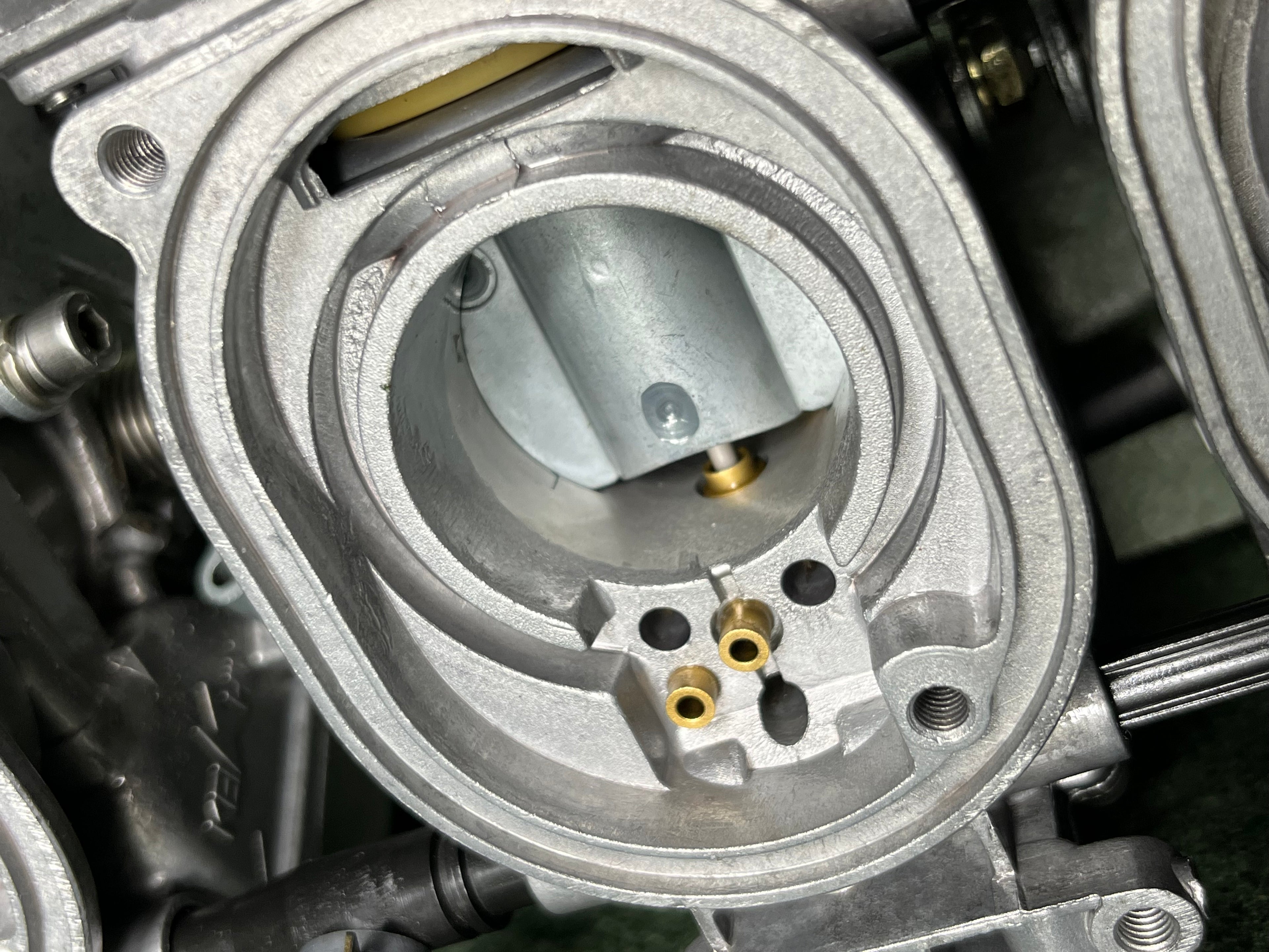 Kawasaki ZZR600/ZX6R Carburettors “The Showroom Package” Stock Setup With Trumpets