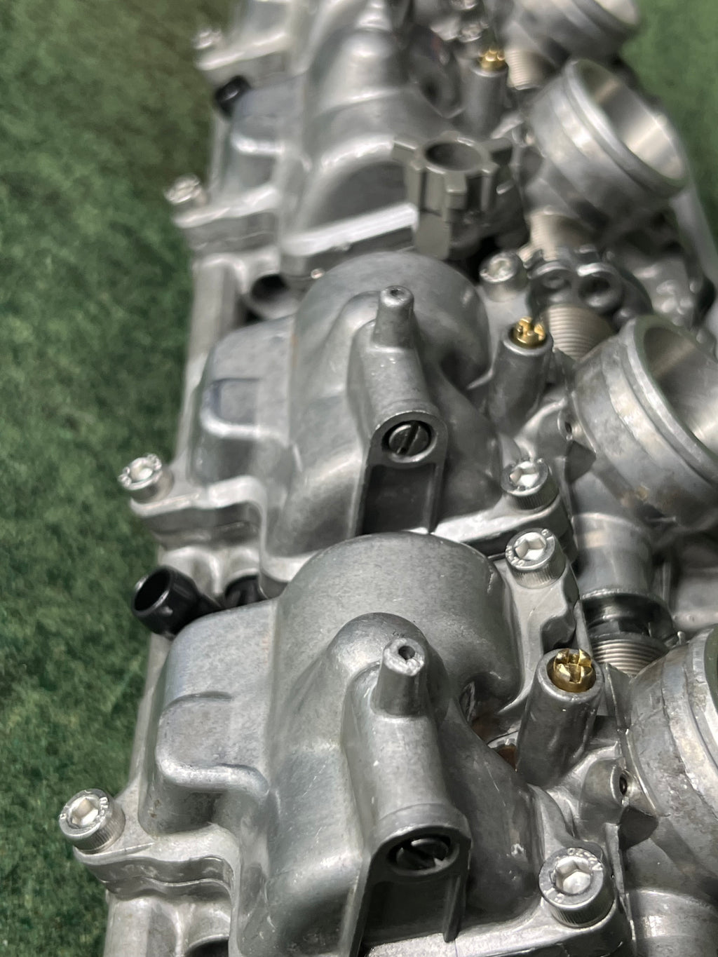 Four Bank Roundslide & CV Carburettors
