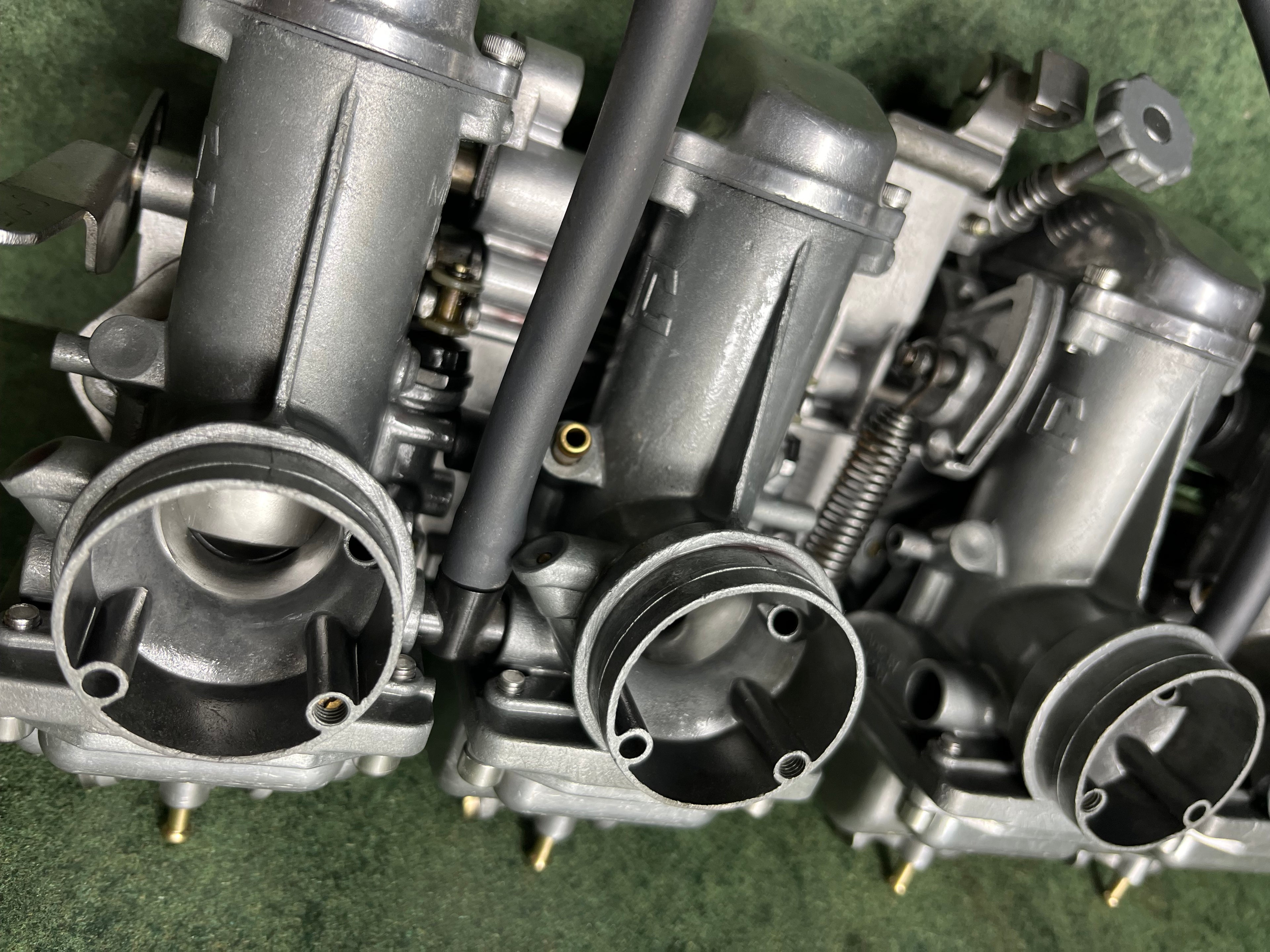 Four Bank Roundslide & CV Carburettors
