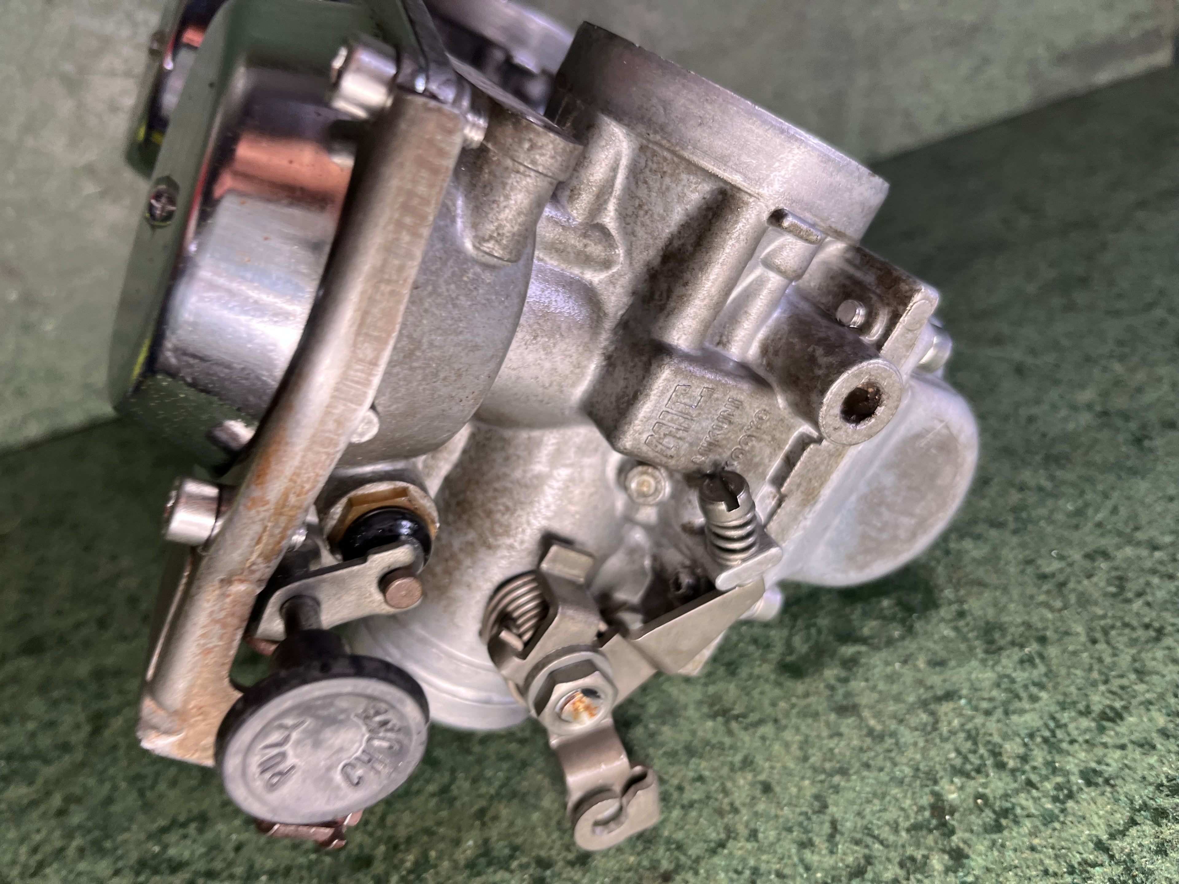 Twin Roundslide & CV Carburettors