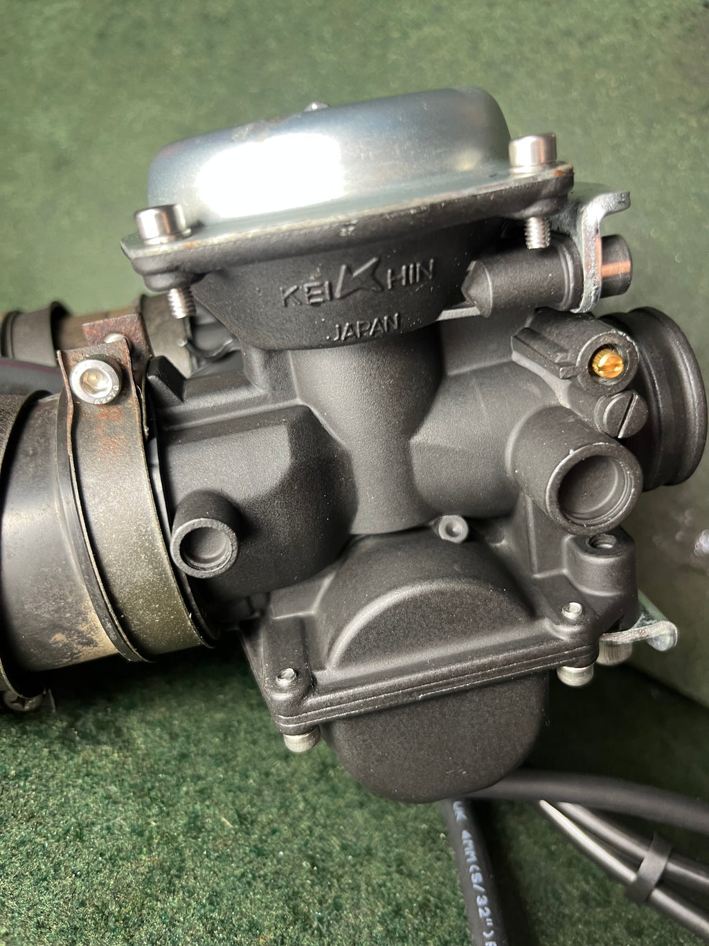Twin Roundslide & CV Carburettors