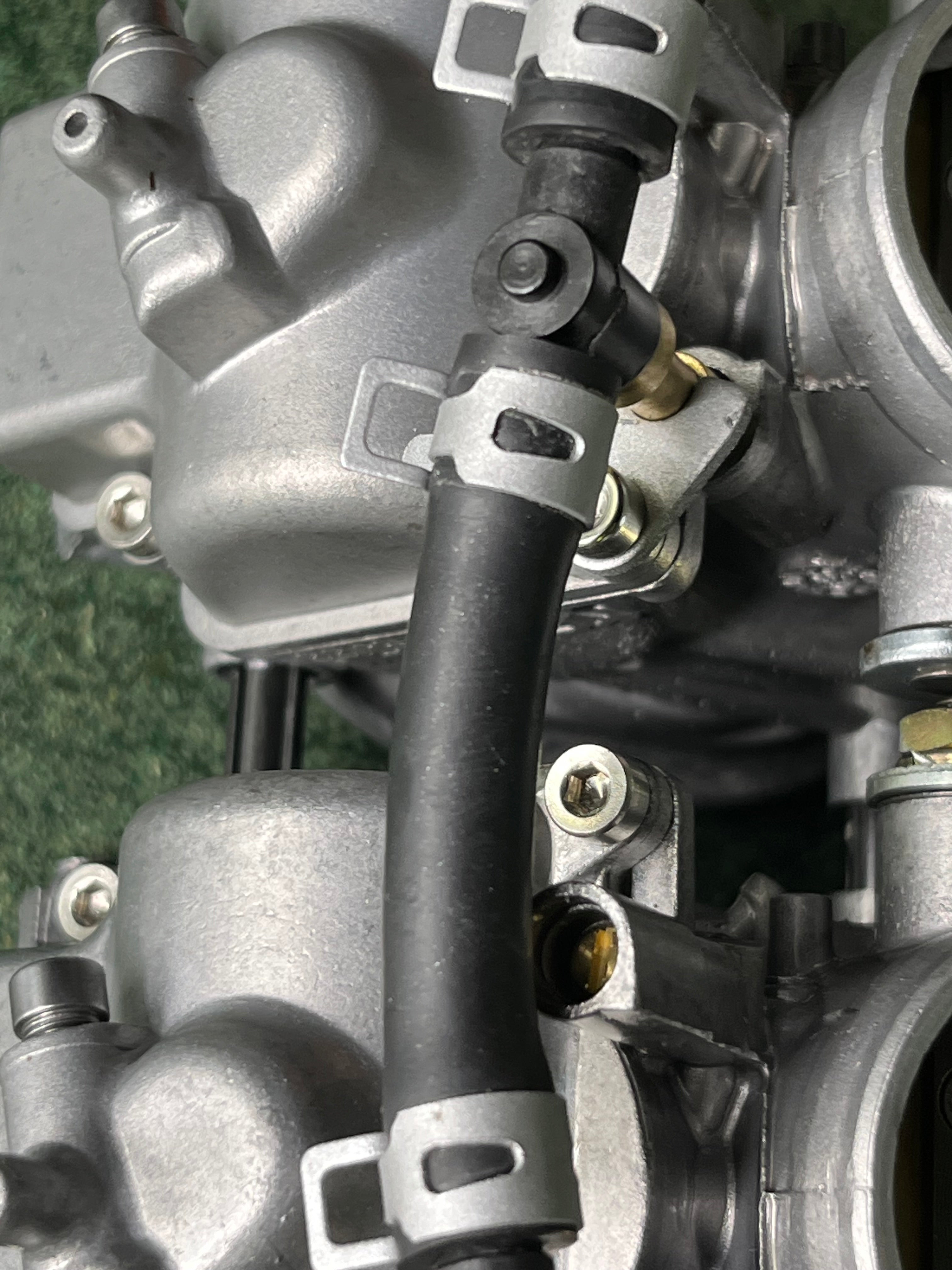 Kawasaki ZZR600/ZX6R Carburettors “The Showroom Package” Stock Setup With Trumpets