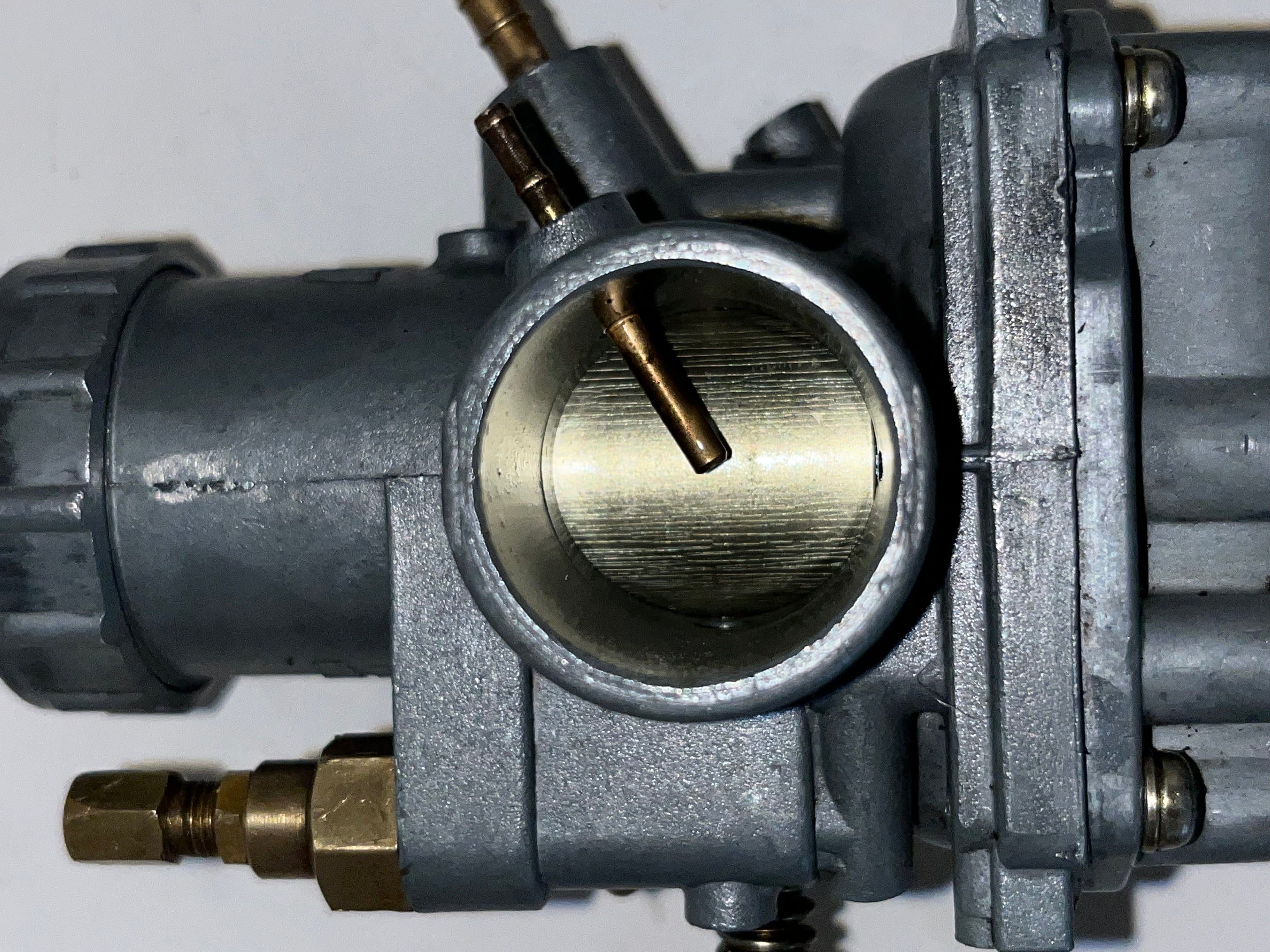 The Showroom Package Single Roundslide & CV Carb