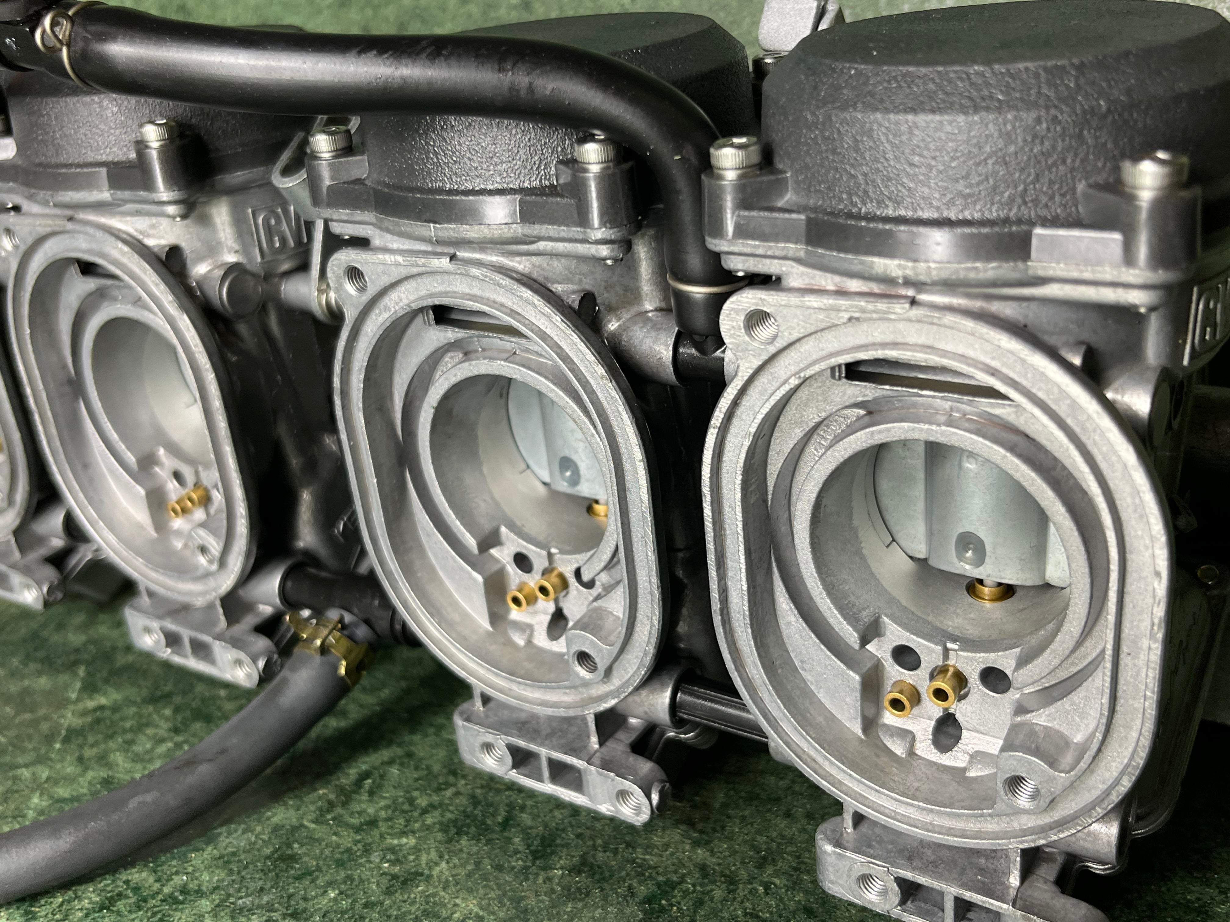 Kawasaki ZZR600/ZX6R Carburettors “The Showroom Package” Stock