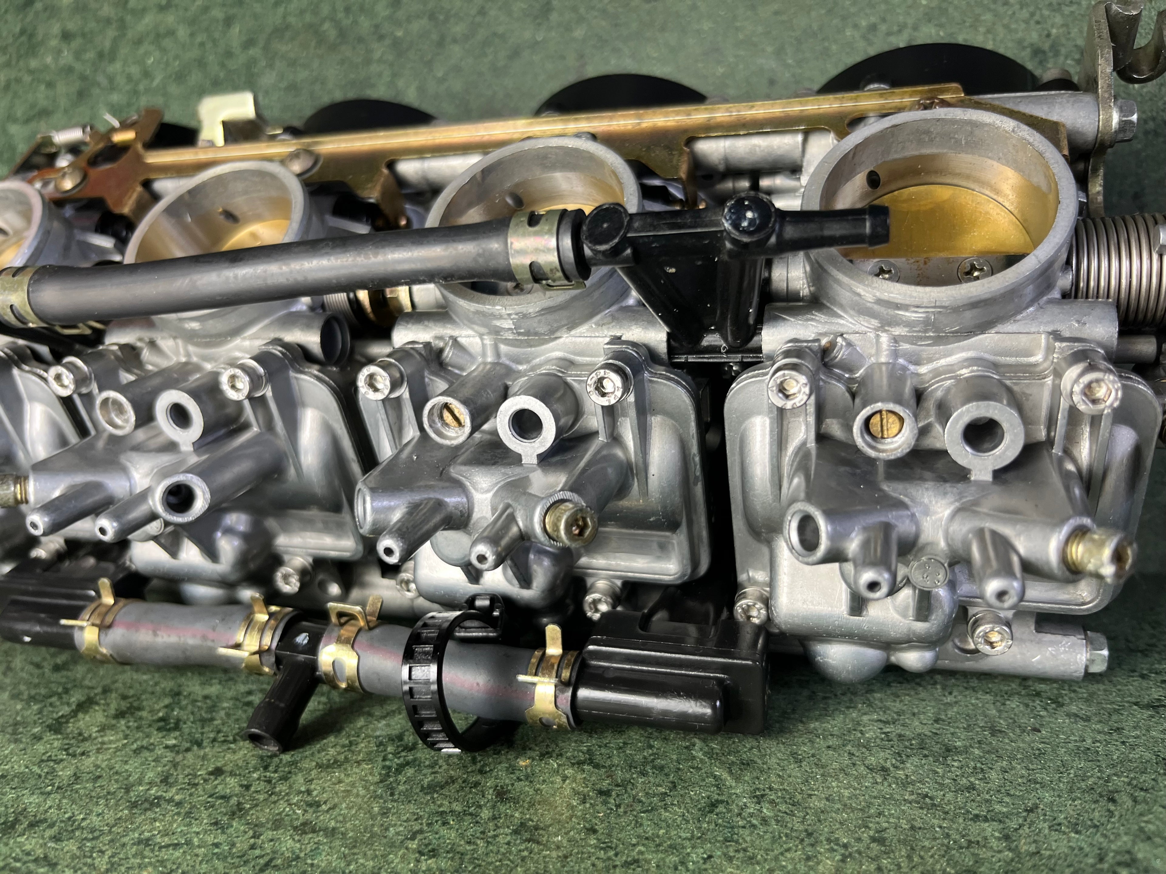 Four Bank Roundslide & CV Carburettors