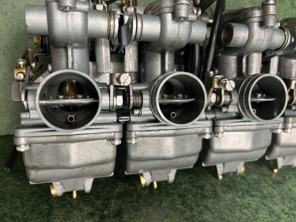 The Showroom Package Inline 4 Roundslide & CV Carbs