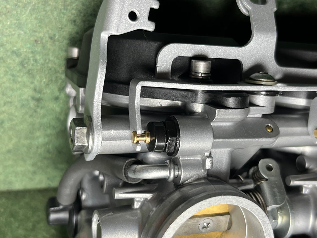 The Showroom Package Inline 4 Roundslide & CV Carbs